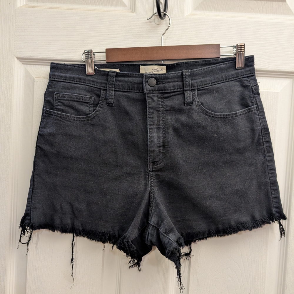 Universal Thread Black Jean Shorts